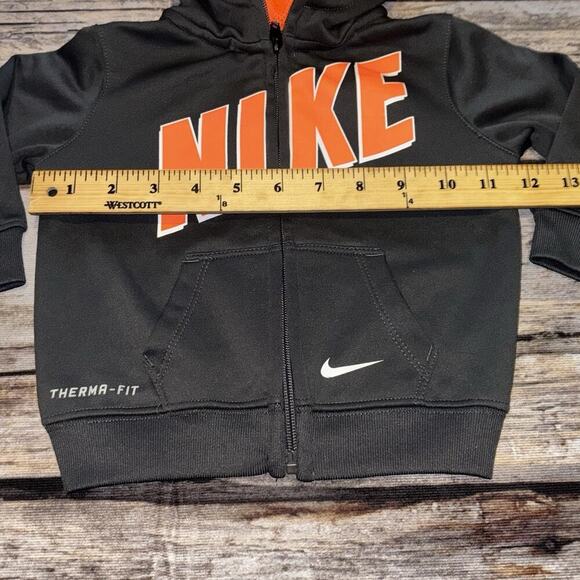 Nike Therma Fit Baby Boy Zip Up Hoodie Jacket Track 12M Black Dark Gray Orange - Picture 3 of 5